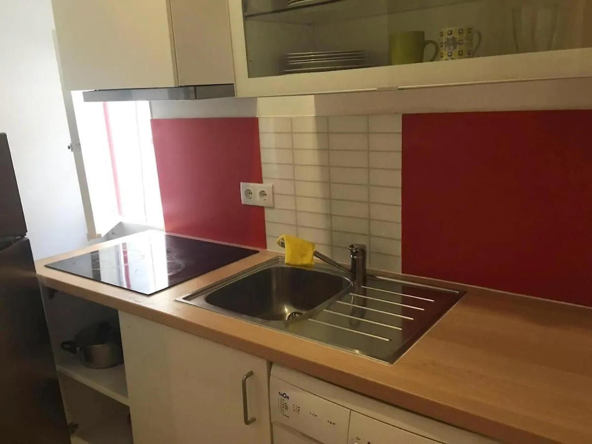 Oldgold Apartment C Коимбра